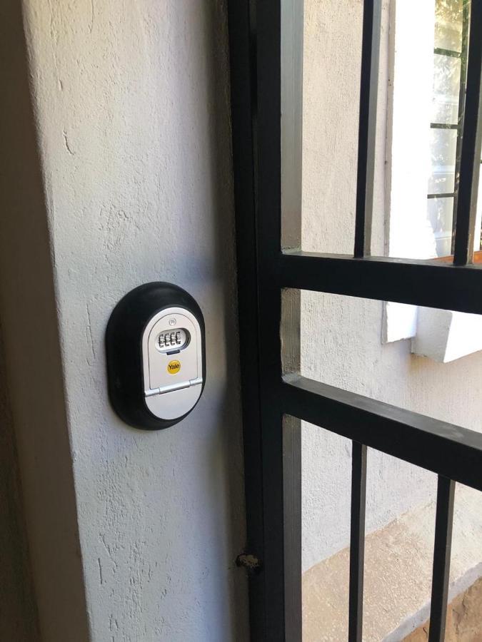 דלסטרום Rueby'S Guesthouse מראה חיצוני תמונה